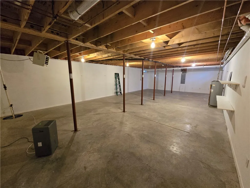 6 Spruce, Benton, New York 14527, Benton, New York 14527, 2 Bedrooms Bedrooms, 5 Rooms Rooms,1 BathroomBathrooms,Residential,Closed,6 Spruce, Benton, New York 14527,0,R1638002