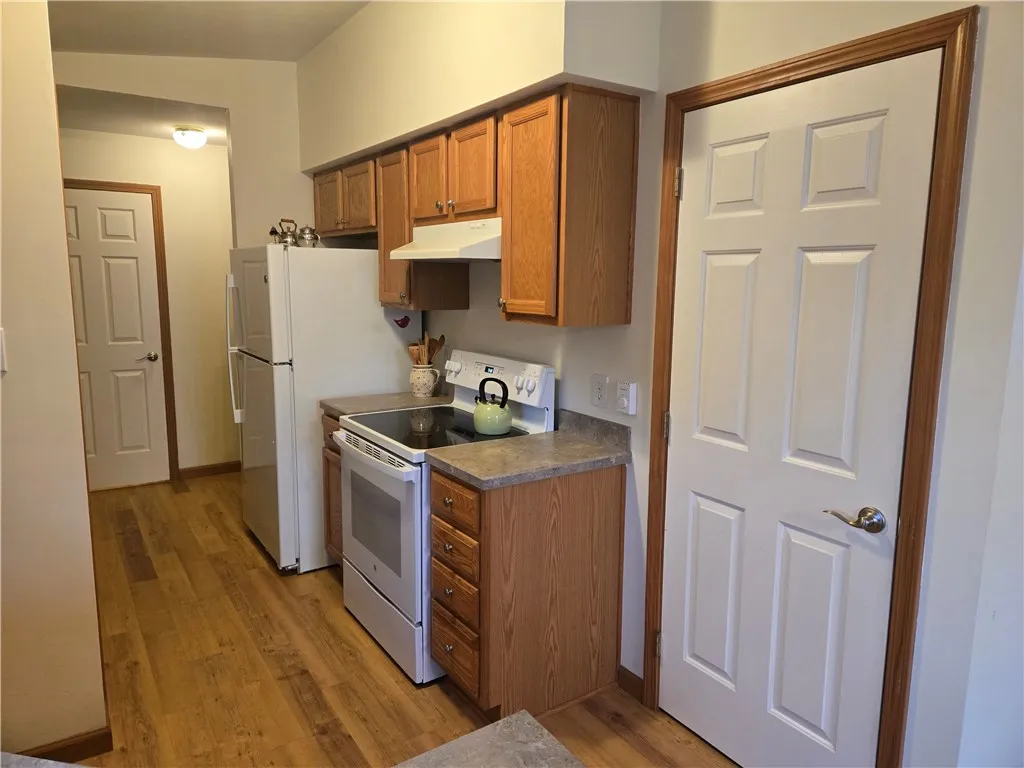 6 Spruce, Benton, New York 14527, Benton, New York 14527, 2 Bedrooms Bedrooms, 5 Rooms Rooms,1 BathroomBathrooms,Residential,Closed,6 Spruce, Benton, New York 14527,0,R1638002