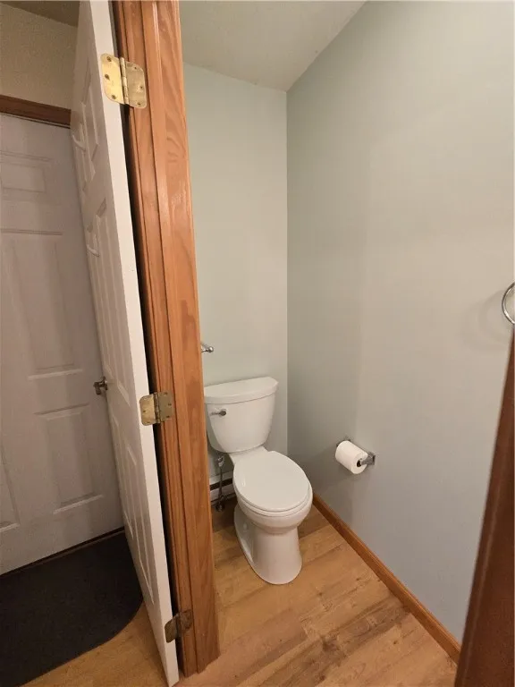 6 Spruce, Benton, New York 14527, Benton, New York 14527, 2 Bedrooms Bedrooms, 5 Rooms Rooms,1 BathroomBathrooms,Residential,Closed,6 Spruce, Benton, New York 14527,0,R1638002