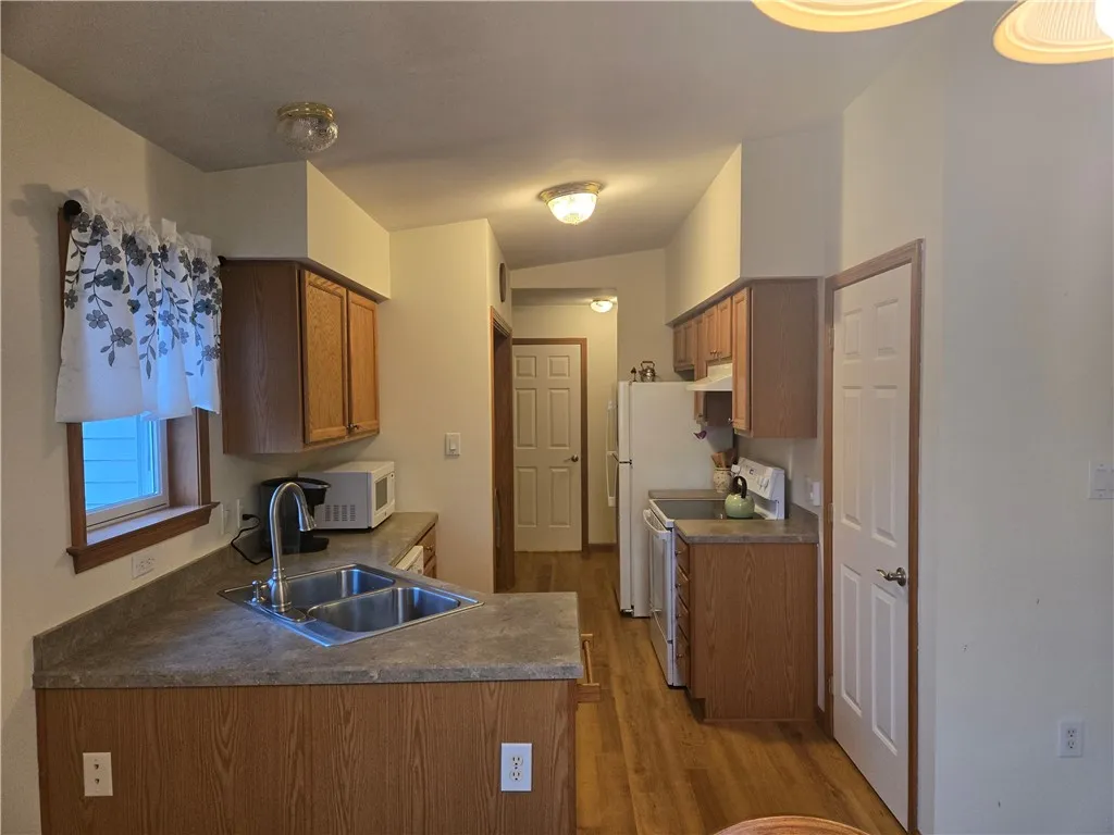 6 Spruce, Benton, New York 14527, Benton, New York 14527, 2 Bedrooms Bedrooms, 5 Rooms Rooms,1 BathroomBathrooms,Residential,Closed,6 Spruce, Benton, New York 14527,0,R1638002