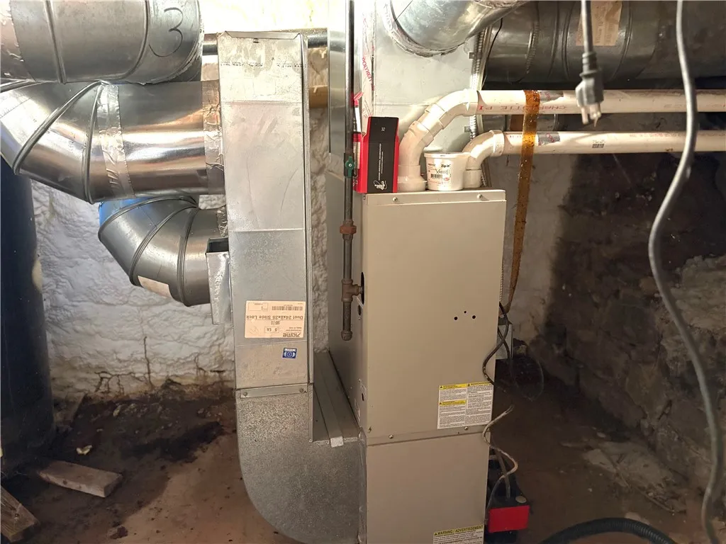 33 West W Williams St Street, Waterloo, New York 1, Waterloo, New York 13165, 3 Bedrooms Bedrooms, 6 Rooms Rooms,1 BathroomBathrooms,Residential,For Sale,33 West W Williams St Street, Waterloo, New York 1,0,R1638050