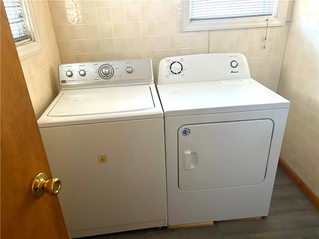 33 West W Williams St Street, Waterloo, New York 1, Waterloo, New York 13165, 3 Bedrooms Bedrooms, 6 Rooms Rooms,1 BathroomBathrooms,Residential,For Sale,33 West W Williams St Street, Waterloo, New York 1,0,R1638050