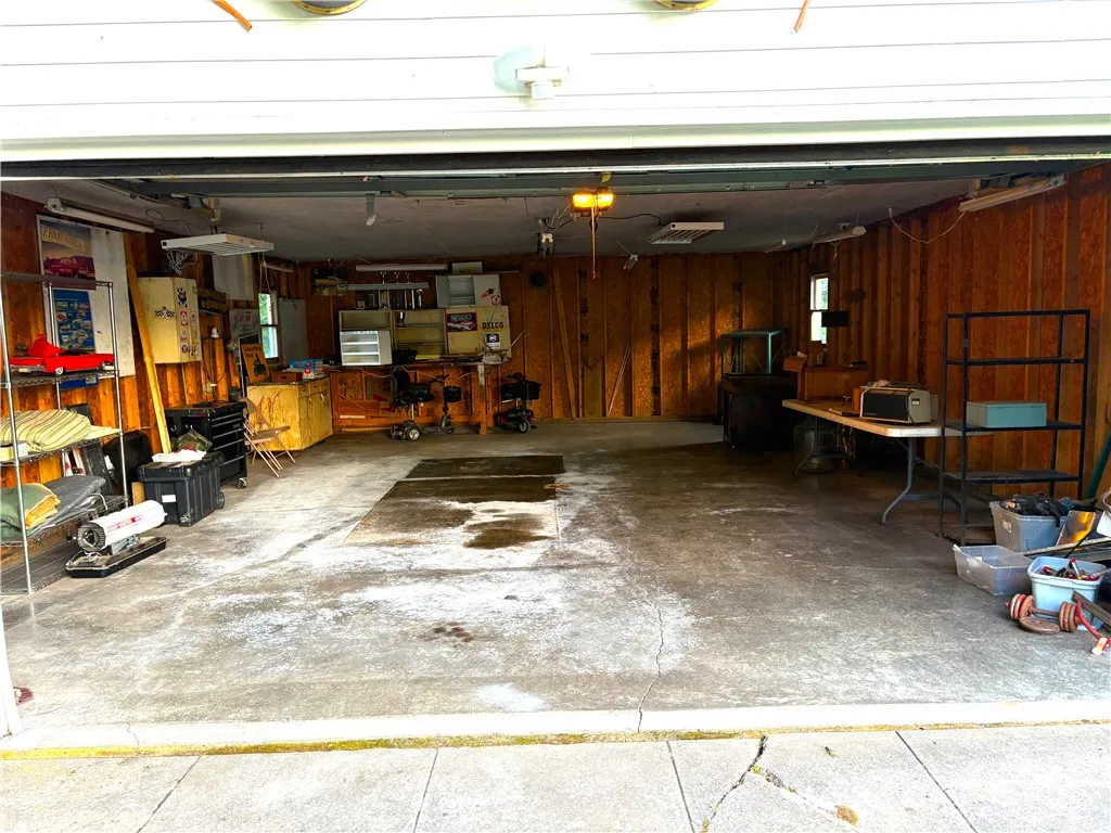 33 West W Williams St Street, Waterloo, New York 1, Waterloo, New York 13165, 3 Bedrooms Bedrooms, 6 Rooms Rooms,1 BathroomBathrooms,Residential,For Sale,33 West W Williams St Street, Waterloo, New York 1,0,R1638050