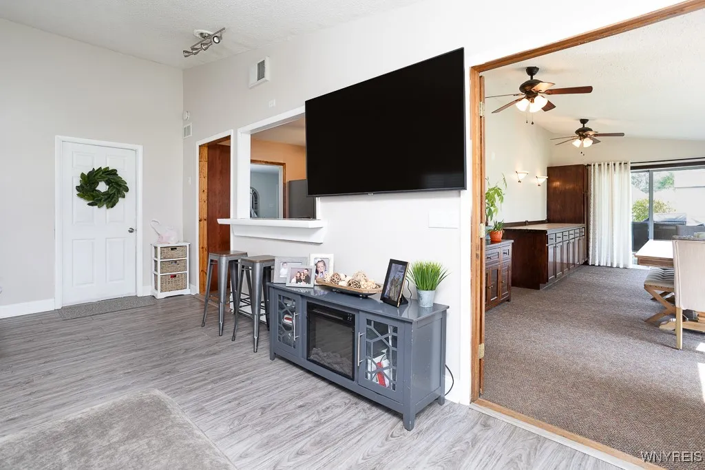 44 Woodlee Lane, Grand Island, New York 14072, Grand Island, New York 14072, 3 Bedrooms Bedrooms, 8 Rooms Rooms,2 BathroomsBathrooms,Residential,For Sale,44 Woodlee Lane, Grand Island, New York 14072,0,B1637431