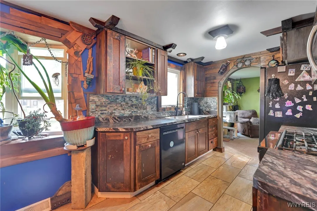 90 Maplewood Avenue, West Seneca, New York 14224, West Seneca, New York 14224, 4 Bedrooms Bedrooms, 7 Rooms Rooms,1 BathroomBathrooms,Residential,For Sale,90 Maplewood Avenue, West Seneca, New York 14224,0,B1637464