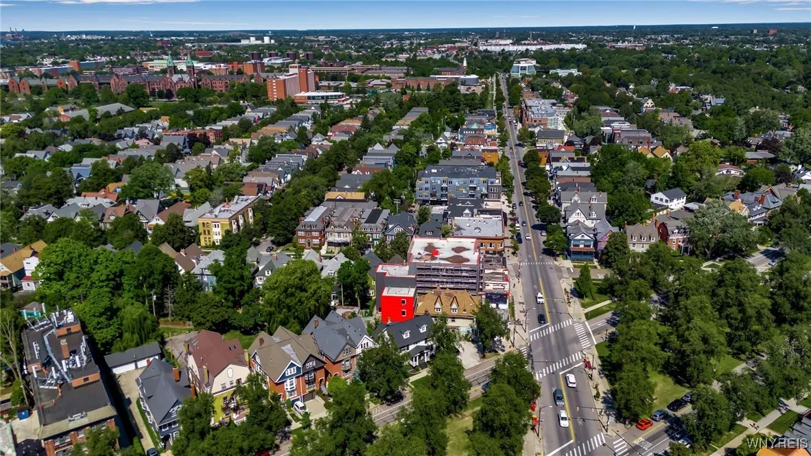 142 Bidwell Parkway, Buffalo, New York 14222, Buffalo, New York 14222, 4 Bedrooms Bedrooms, 12 Rooms Rooms,1 BathroomBathrooms,Residential,For Sale,142 Bidwell Parkway, Buffalo, New York 14222,0,B1638057