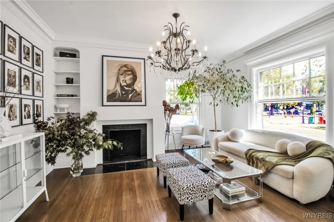 142 Bidwell Parkway, Buffalo, New York 14222, Buffalo, New York 14222, 4 Bedrooms Bedrooms, 12 Rooms Rooms,1 BathroomBathrooms,Residential,For Sale,142 Bidwell Parkway, Buffalo, New York 14222,0,B1638057