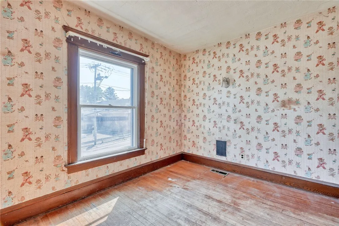 1021 Gravel Road, Webster, New York 14580, Webster, New York 14580, 3 Bedrooms Bedrooms, 7 Rooms Rooms,1 BathroomBathrooms,Residential,Closed,1021 Gravel Road, Webster, New York 14580,0,R1638142