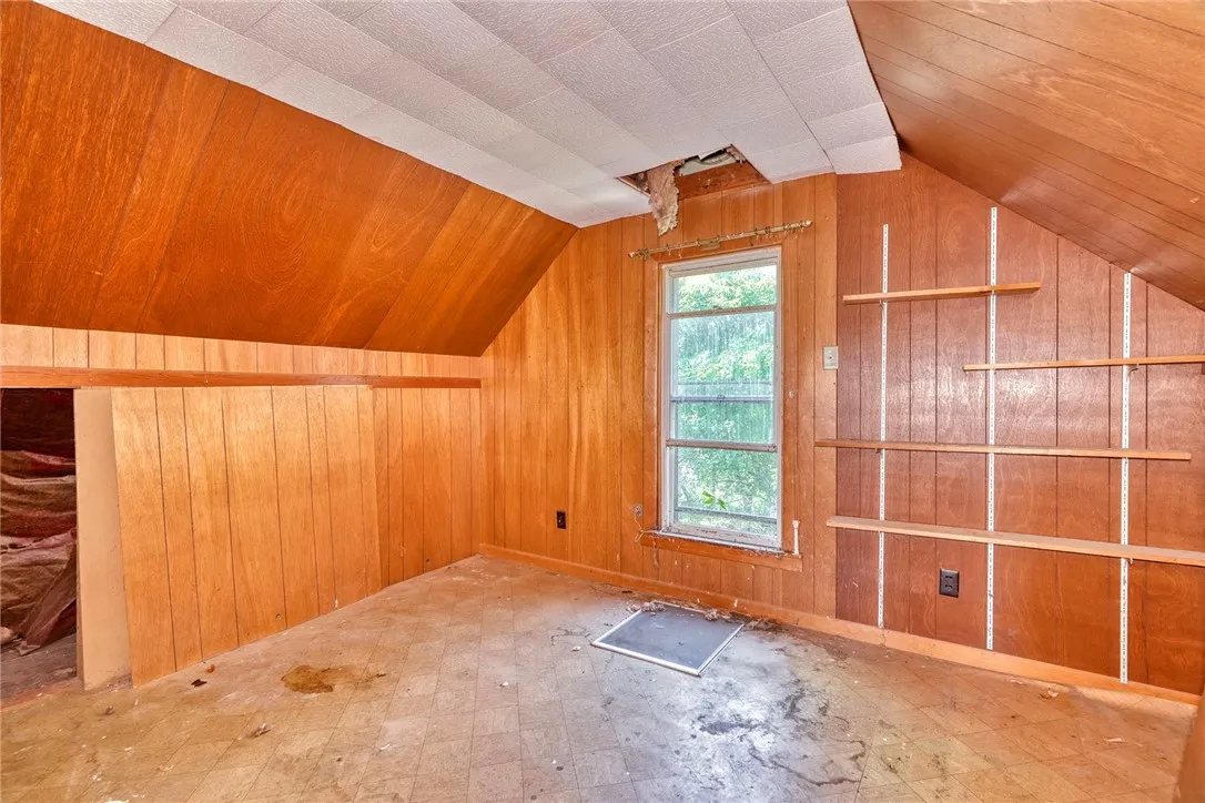 1021 Gravel Road, Webster, New York 14580, Webster, New York 14580, 3 Bedrooms Bedrooms, 7 Rooms Rooms,1 BathroomBathrooms,Residential,Closed,1021 Gravel Road, Webster, New York 14580,0,R1638142