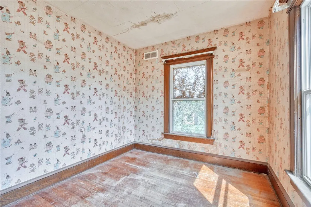 1021 Gravel Road, Webster, New York 14580, Webster, New York 14580, 3 Bedrooms Bedrooms, 7 Rooms Rooms,1 BathroomBathrooms,Residential,Closed,1021 Gravel Road, Webster, New York 14580,0,R1638142