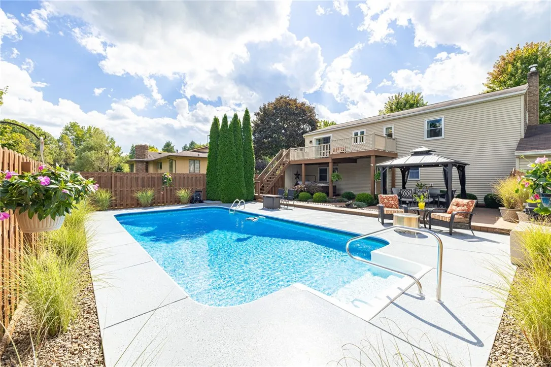 300 Pine Boulevard, Arcadia, New York 14513, Arcadia, New York 14513, 4 Bedrooms Bedrooms, 7 Rooms Rooms,2 BathroomsBathrooms,Residential,Closed,300 Pine Boulevard, Arcadia, New York 14513,0,R1637658