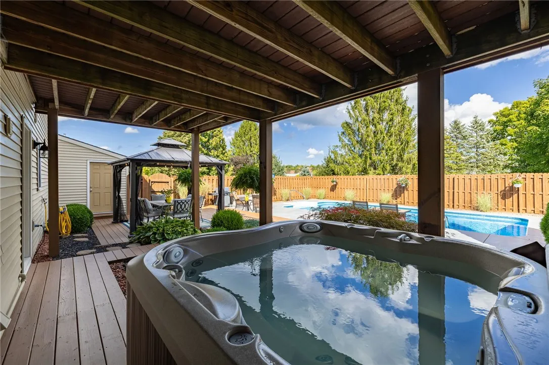 300 Pine Boulevard, Arcadia, New York 14513, Arcadia, New York 14513, 4 Bedrooms Bedrooms, 7 Rooms Rooms,2 BathroomsBathrooms,Residential,Closed,300 Pine Boulevard, Arcadia, New York 14513,0,R1637658