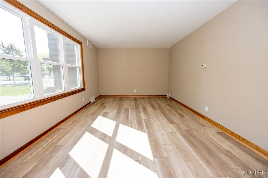 20 Gettysburg Avenue, Tonawanda, New York 14223, Tonawanda, New York 14223, 3 Bedrooms Bedrooms, 7 Rooms Rooms,2 BathroomsBathrooms,Residential,For Sale,20 Gettysburg Avenue, Tonawanda, New York 14223,0,B1637017