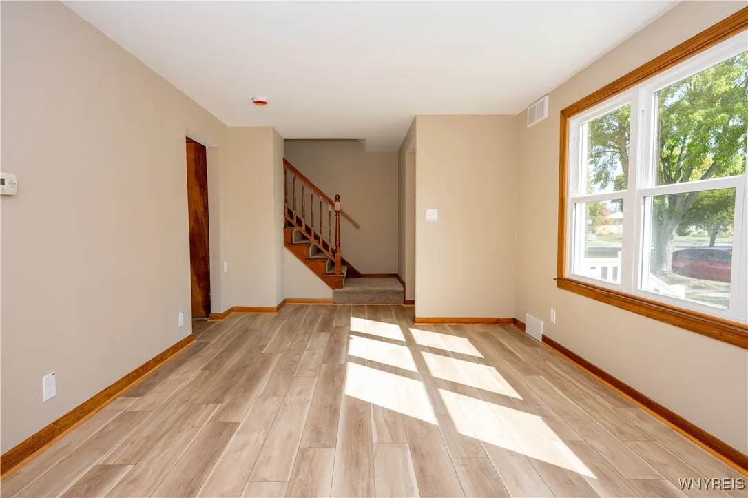 20 Gettysburg Avenue, Tonawanda, New York 14223, Tonawanda, New York 14223, 3 Bedrooms Bedrooms, 7 Rooms Rooms,2 BathroomsBathrooms,Residential,For Sale,20 Gettysburg Avenue, Tonawanda, New York 14223,0,B1637017