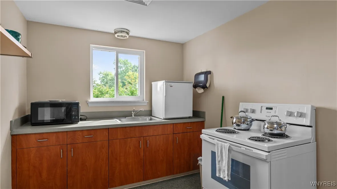 2533 Sheridan Drive, Tonawanda, New York 14150, Tonawanda, New York 14150, ,Commercial Sale,For Sale,2533 Sheridan Drive, Tonawanda, New York 14150,0,B1638156