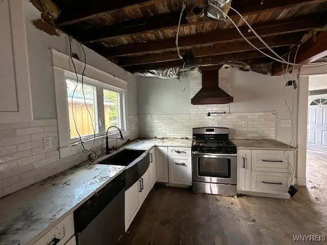 611 Marilla Street, Buffalo, New York 14220, Buffalo, New York 14220, 3 Bedrooms Bedrooms, 8 Rooms Rooms,1 BathroomBathrooms,Residential,Closed,611 Marilla Street, Buffalo, New York 14220,0,B1638252