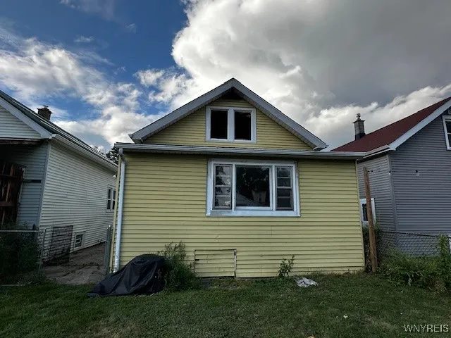 611 Marilla Street, Buffalo, New York 14220, Buffalo, New York 14220, 3 Bedrooms Bedrooms, 8 Rooms Rooms,1 BathroomBathrooms,Residential,Closed,611 Marilla Street, Buffalo, New York 14220,0,B1638252
