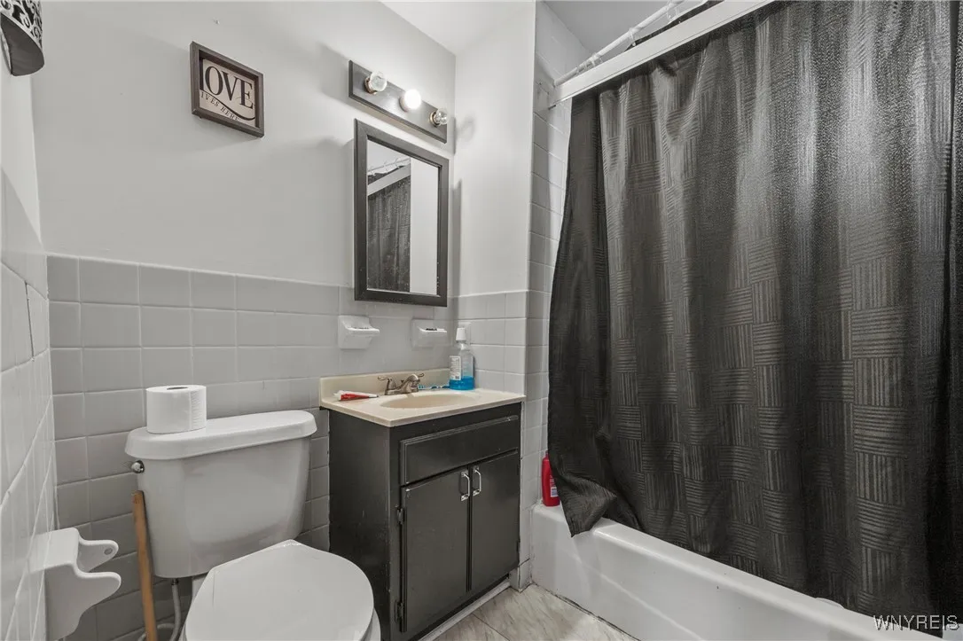 Front Unit Bathroom