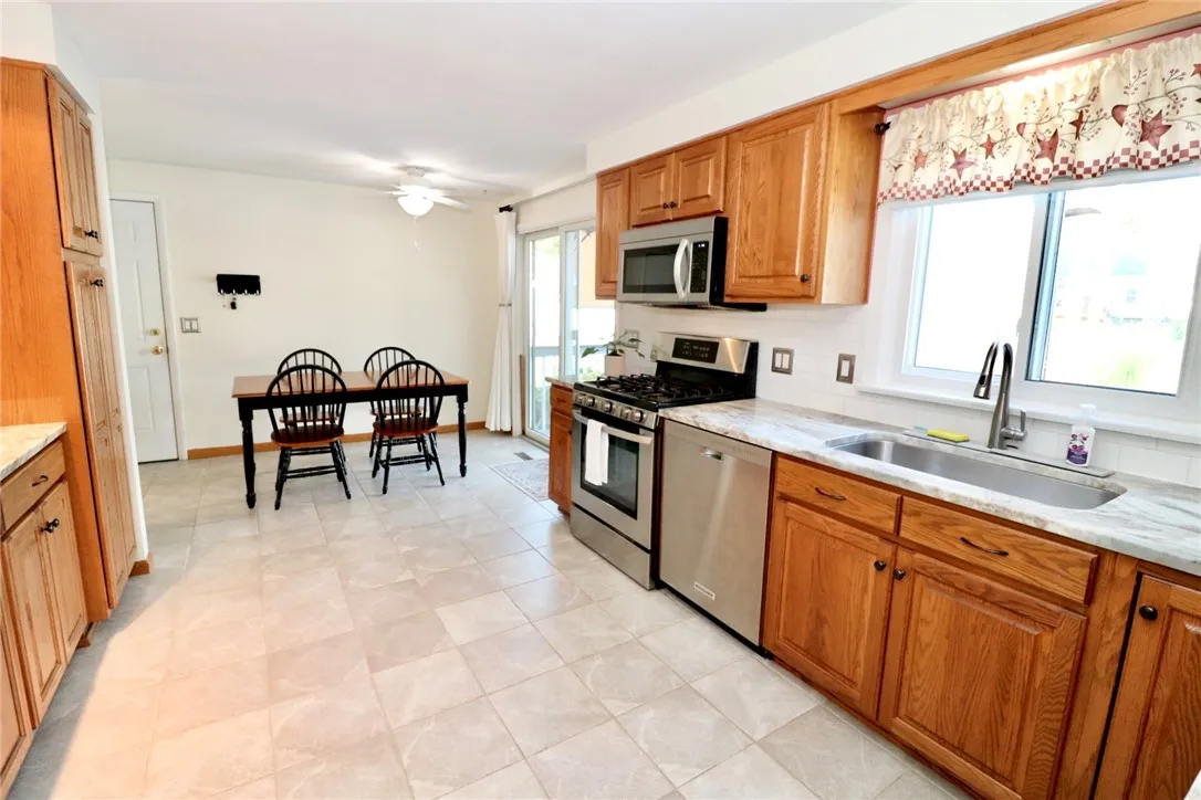 64 Coleman Avenue, Ogden, New York 14559, Ogden, New York 14559, 4 Bedrooms Bedrooms, 7 Rooms Rooms,2 BathroomsBathrooms,Residential,Closed,64 Coleman Avenue, Ogden, New York 14559,0,R1637707