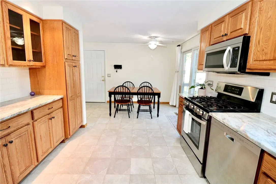 64 Coleman Avenue, Ogden, New York 14559, Ogden, New York 14559, 4 Bedrooms Bedrooms, 7 Rooms Rooms,2 BathroomsBathrooms,Residential,Closed,64 Coleman Avenue, Ogden, New York 14559,0,R1637707