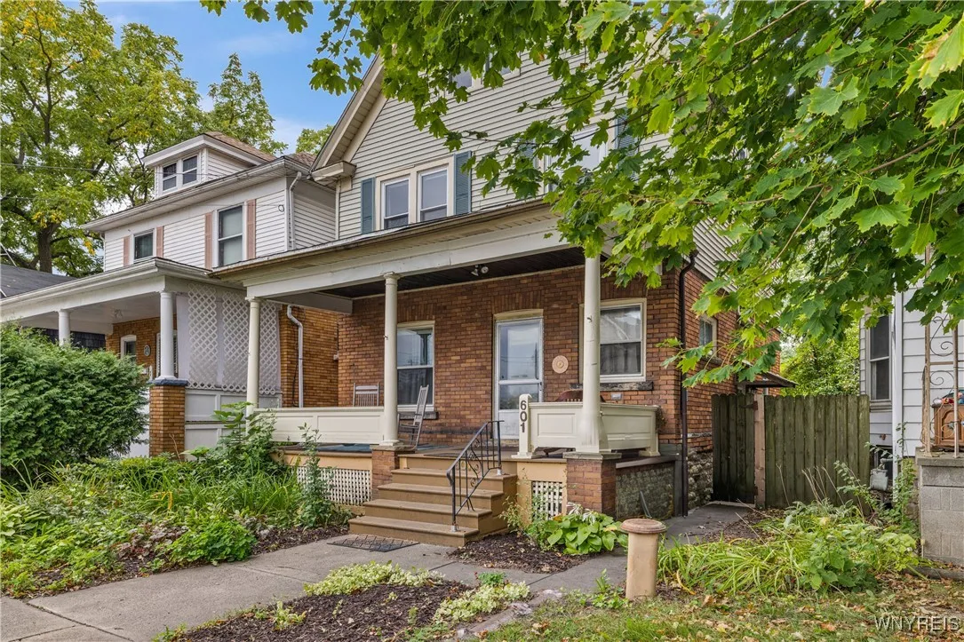 601 Spruce Avenue, Niagara Falls, New York 14301, Niagara Falls, New York 14301, 4 Bedrooms Bedrooms, 11 Rooms Rooms,3 BathroomsBathrooms,Residential,Closed,601 Spruce Avenue, Niagara Falls, New York 14301,0,B1638033