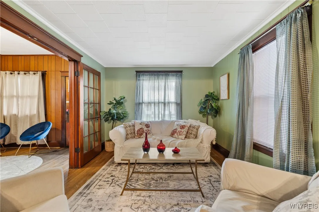 601 Spruce Avenue, Niagara Falls, New York 14301, Niagara Falls, New York 14301, 4 Bedrooms Bedrooms, 11 Rooms Rooms,3 BathroomsBathrooms,Residential,Closed,601 Spruce Avenue, Niagara Falls, New York 14301,0,B1638033