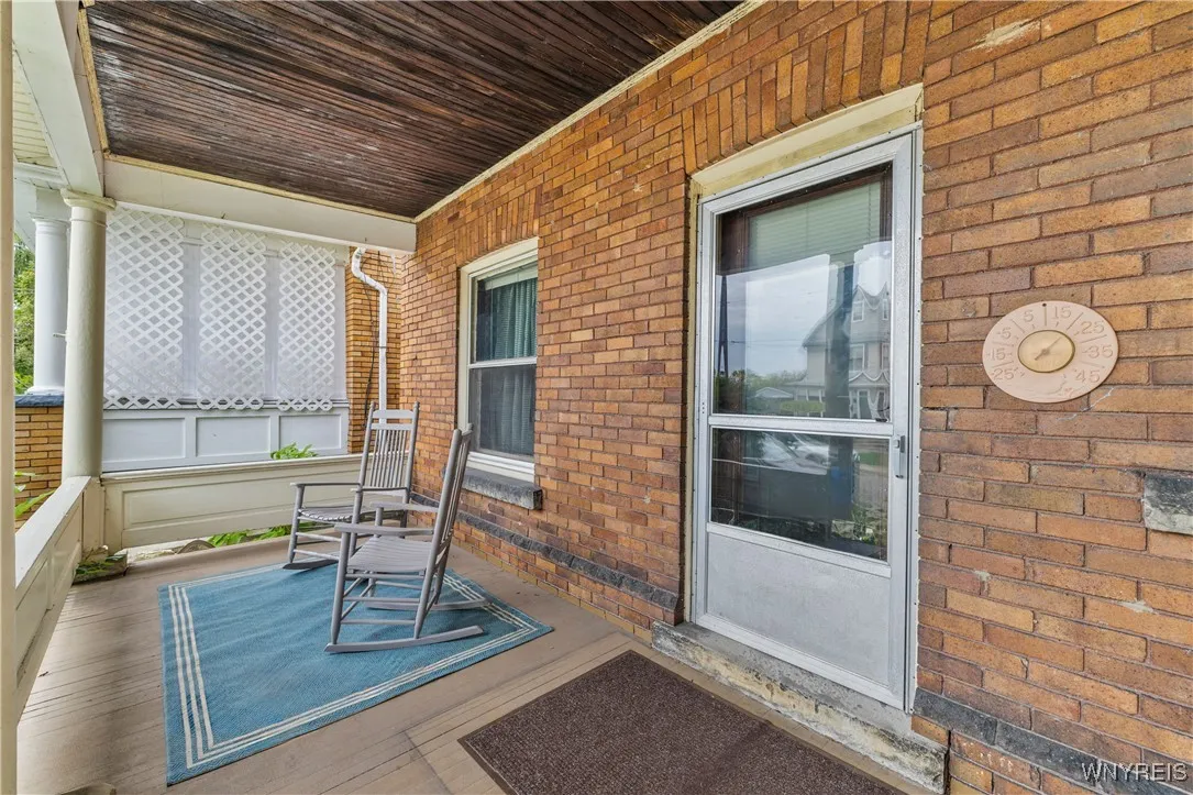 601 Spruce Avenue, Niagara Falls, New York 14301, Niagara Falls, New York 14301, 4 Bedrooms Bedrooms, 11 Rooms Rooms,3 BathroomsBathrooms,Residential,Closed,601 Spruce Avenue, Niagara Falls, New York 14301,0,B1638033