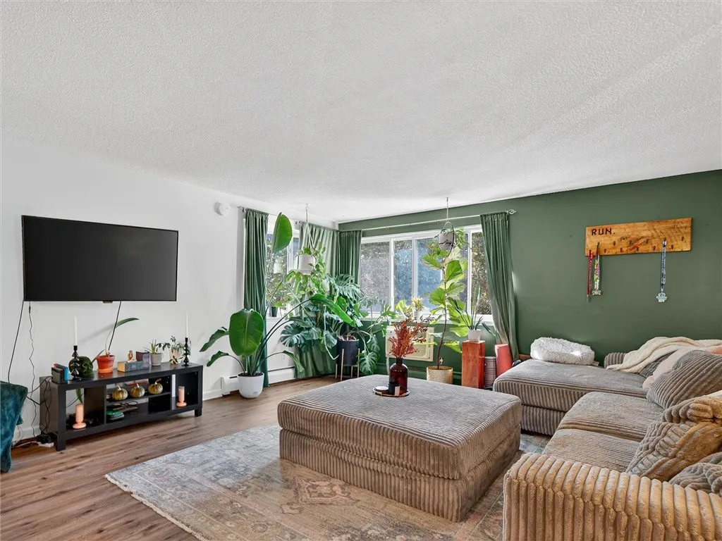 809 Westage At The Harbor, Irondequoit, New York 1, Irondequoit, New York 14617, 2 Bedrooms Bedrooms, 5 Rooms Rooms,1 BathroomBathrooms,Residential,For Sale,809 Westage At The Harbor, Irondequoit, New York 1,0,R1638211