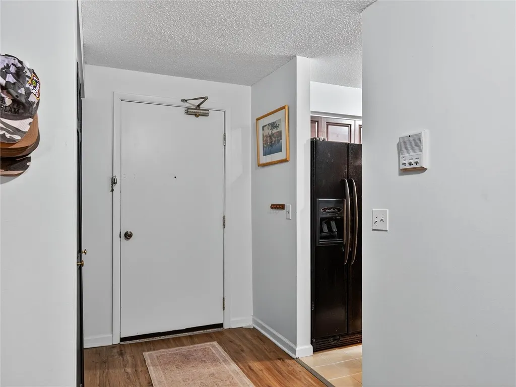 809 Westage At The Harbor, Irondequoit, New York 1, Irondequoit, New York 14617, 2 Bedrooms Bedrooms, 5 Rooms Rooms,1 BathroomBathrooms,Residential,For Sale,809 Westage At The Harbor, Irondequoit, New York 1,0,R1638211