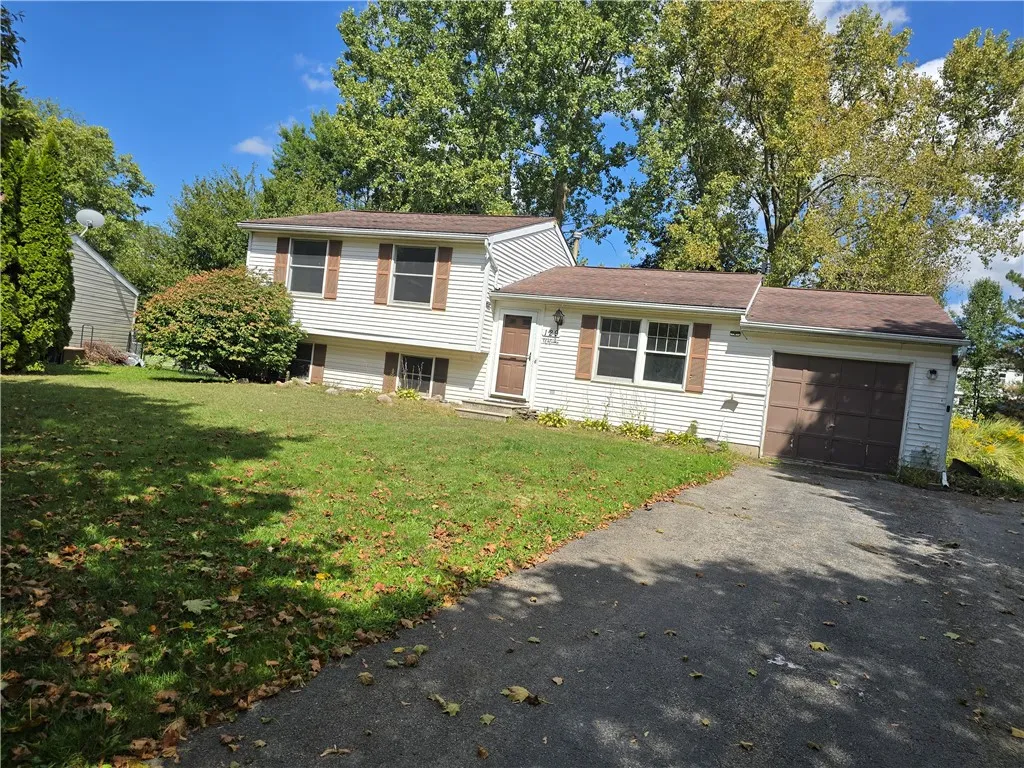 129 Covered Wagon, Henrietta, New York 14586, Henrietta, New York 14586, 3 Bedrooms Bedrooms, 6 Rooms Rooms,2 BathroomsBathrooms,Residential Lease,Closed,129 Covered Wagon, Henrietta, New York 14586,0,R1637754