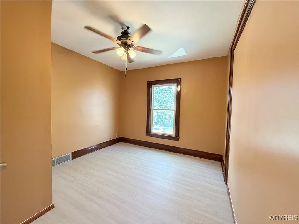 37 Alsace Avenue, Buffalo, New York 14220, Buffalo, New York 14220, 6 Bedrooms Bedrooms, 8 Rooms Rooms,2 BathroomsBathrooms,Residential,For Sale,37 Alsace Avenue, Buffalo, New York 14220,0,B1637848