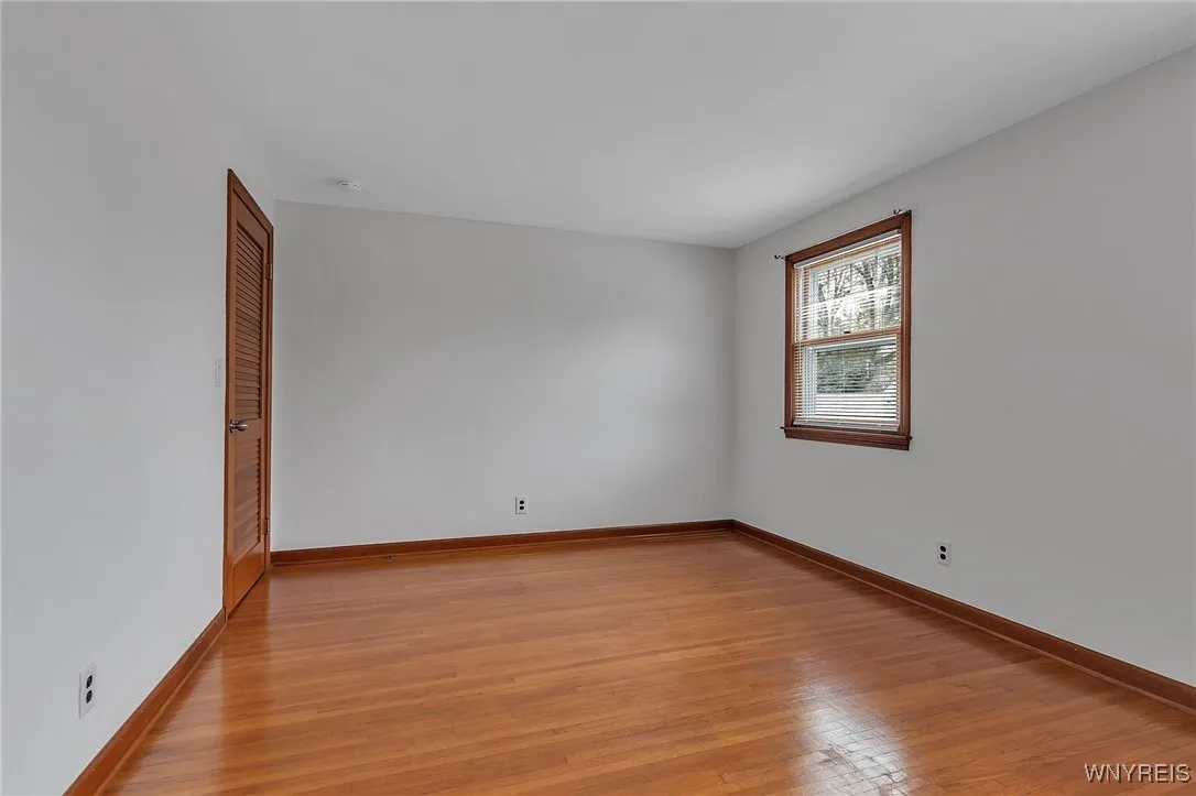 216 Coventry Road, Tonawanda, New York 14217, Tonawanda, New York 14217, 4 Bedrooms Bedrooms, 8 Rooms Rooms,2 BathroomsBathrooms,Residential,Closed,216 Coventry Road, Tonawanda, New York 14217,0,B1638157