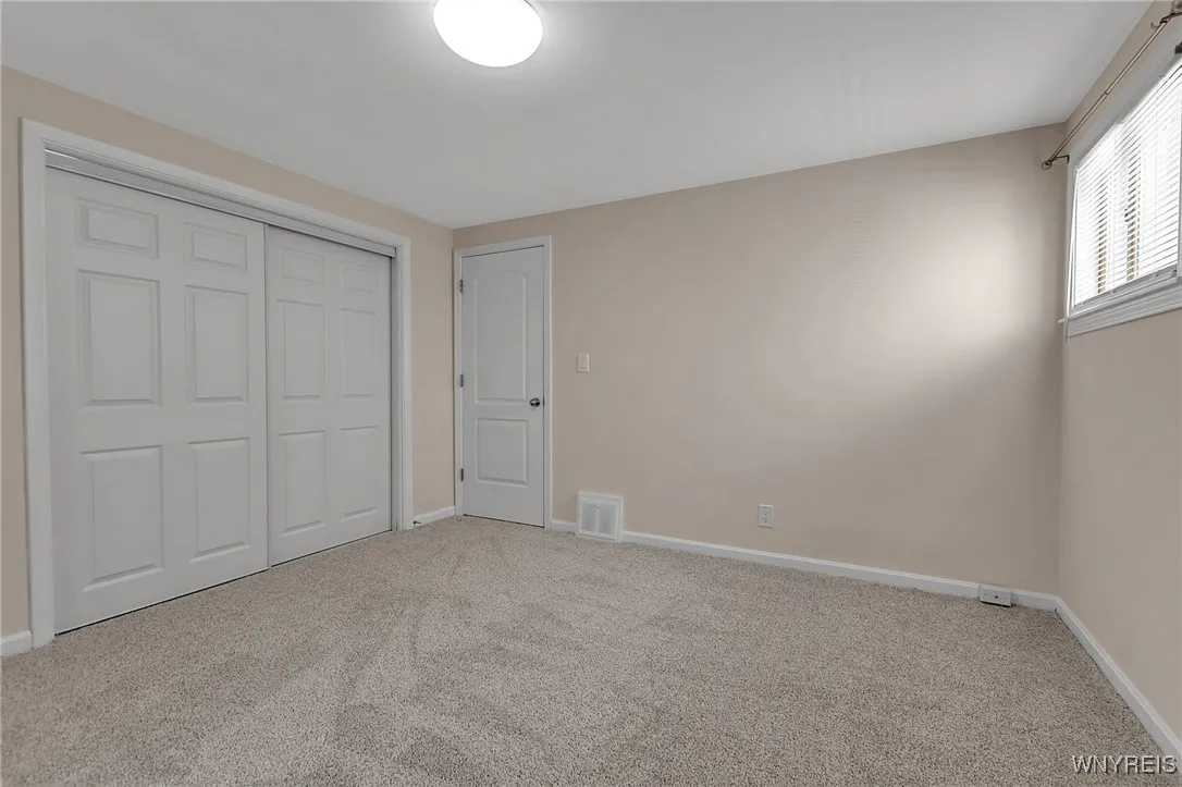 216 Coventry Road, Tonawanda, New York 14217, Tonawanda, New York 14217, 4 Bedrooms Bedrooms, 8 Rooms Rooms,2 BathroomsBathrooms,Residential,Closed,216 Coventry Road, Tonawanda, New York 14217,0,B1638157