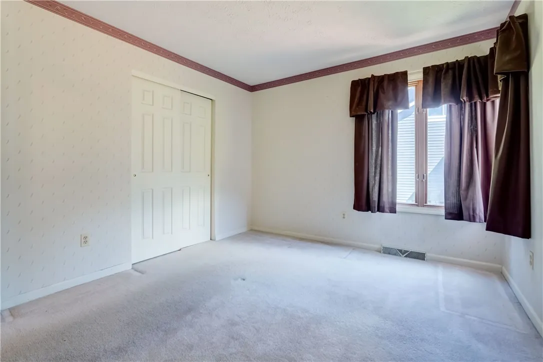 14 Old Winding Lane, Perinton, New York 14450, Perinton, New York 14450, 2 Bedrooms Bedrooms, 6 Rooms Rooms,2 BathroomsBathrooms,Residential,Closed,14 Old Winding Lane, Perinton, New York 14450,0,R1628974