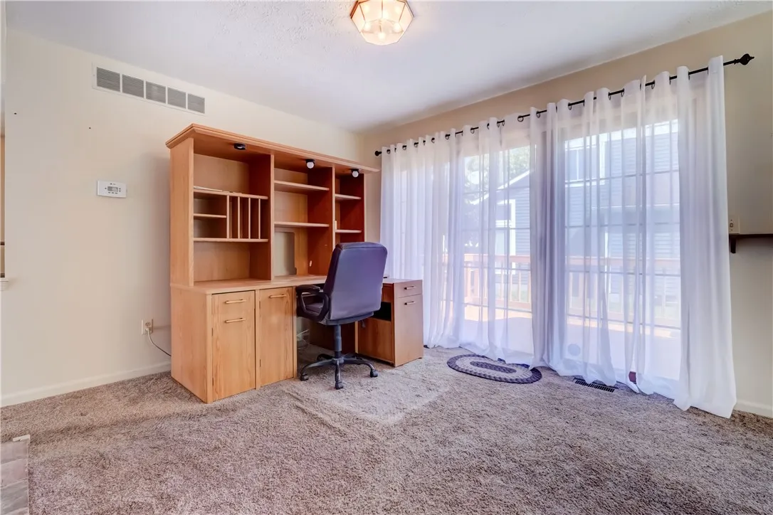 14 Old Winding Lane, Perinton, New York 14450, Perinton, New York 14450, 2 Bedrooms Bedrooms, 6 Rooms Rooms,2 BathroomsBathrooms,Residential,Closed,14 Old Winding Lane, Perinton, New York 14450,0,R1628974