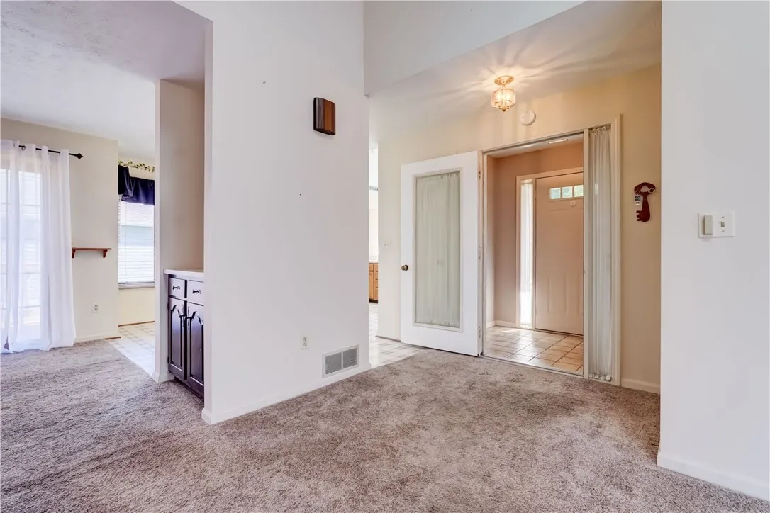 14 Old Winding Lane, Perinton, New York 14450, Perinton, New York 14450, 2 Bedrooms Bedrooms, 6 Rooms Rooms,2 BathroomsBathrooms,Residential,Closed,14 Old Winding Lane, Perinton, New York 14450,0,R1628974