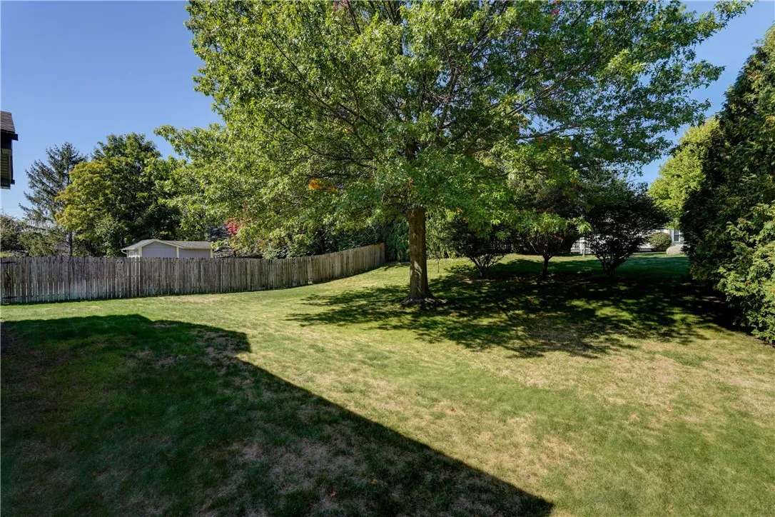 14 Old Winding Lane, Perinton, New York 14450, Perinton, New York 14450, 2 Bedrooms Bedrooms, 6 Rooms Rooms,2 BathroomsBathrooms,Residential,Closed,14 Old Winding Lane, Perinton, New York 14450,0,R1628974