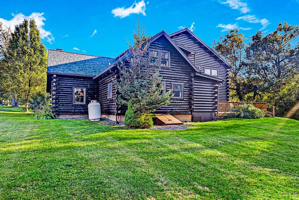 9263 Paris Hill Road, Paris, New York 13456, Paris, New York 13456, 3 Bedrooms Bedrooms, 8 Rooms Rooms,2 BathroomsBathrooms,Residential,Closed,9263 Paris Hill Road, Paris, New York 13456,0,S1637965