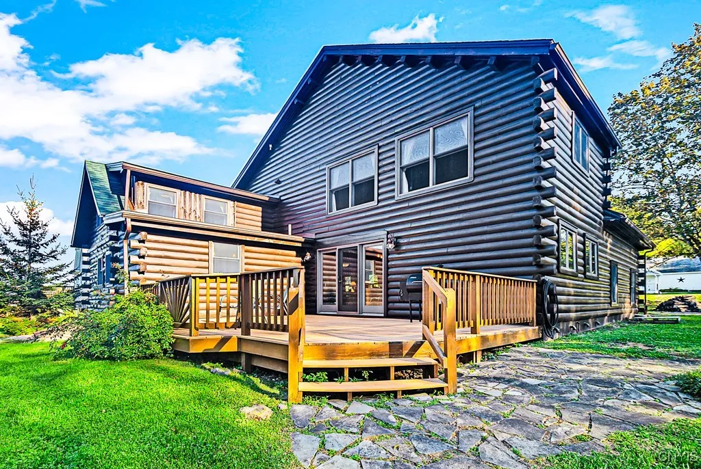 9263 Paris Hill Road, Paris, New York 13456, Paris, New York 13456, 3 Bedrooms Bedrooms, 8 Rooms Rooms,2 BathroomsBathrooms,Residential,Closed,9263 Paris Hill Road, Paris, New York 13456,0,S1637965