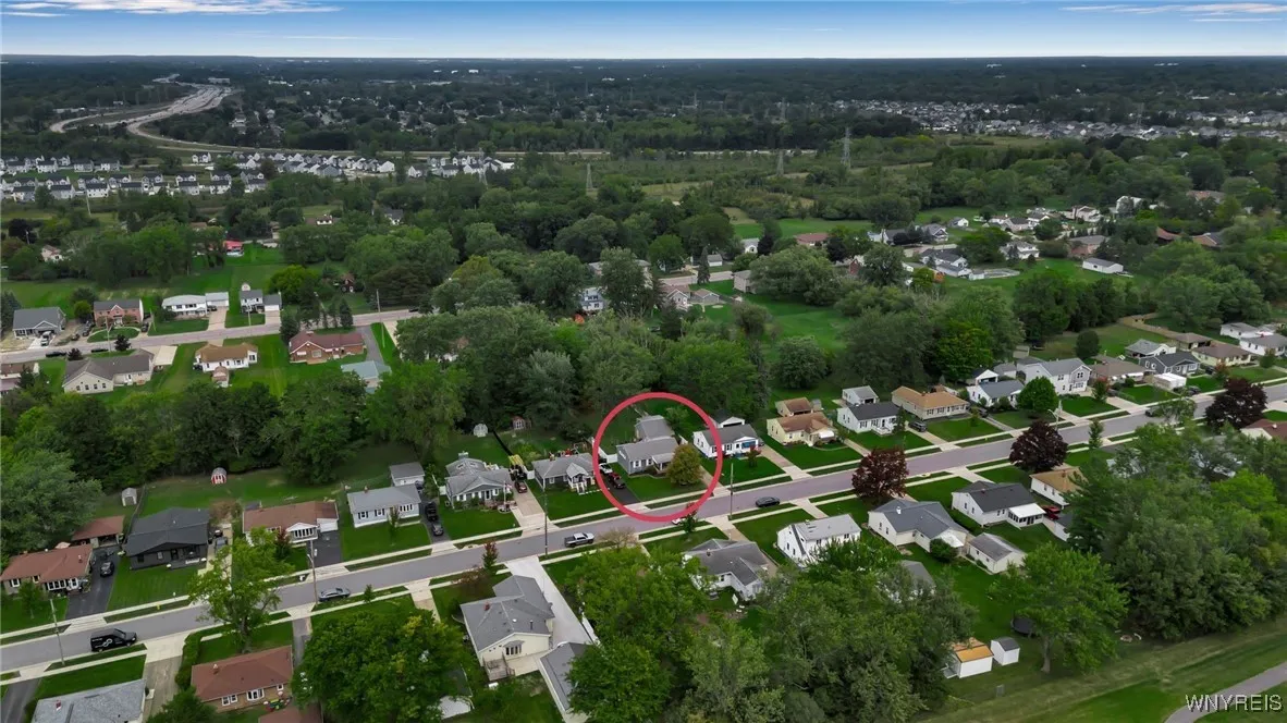 152 Burmon Drive, Orchard Park, New York 14127, Orchard Park, New York 14127, 3 Bedrooms Bedrooms, 5 Rooms Rooms,1 BathroomBathrooms,Residential,For Sale,152 Burmon Drive, Orchard Park, New York 14127,0,B1637932