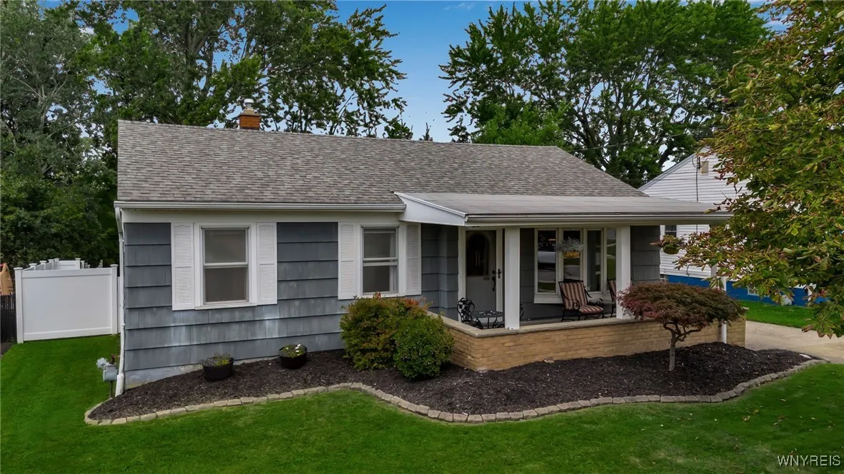 152 Burmon Drive, Orchard Park, New York 14127, Orchard Park, New York 14127, 3 Bedrooms Bedrooms, 5 Rooms Rooms,1 BathroomBathrooms,Residential,For Sale,152 Burmon Drive, Orchard Park, New York 14127,0,B1637932