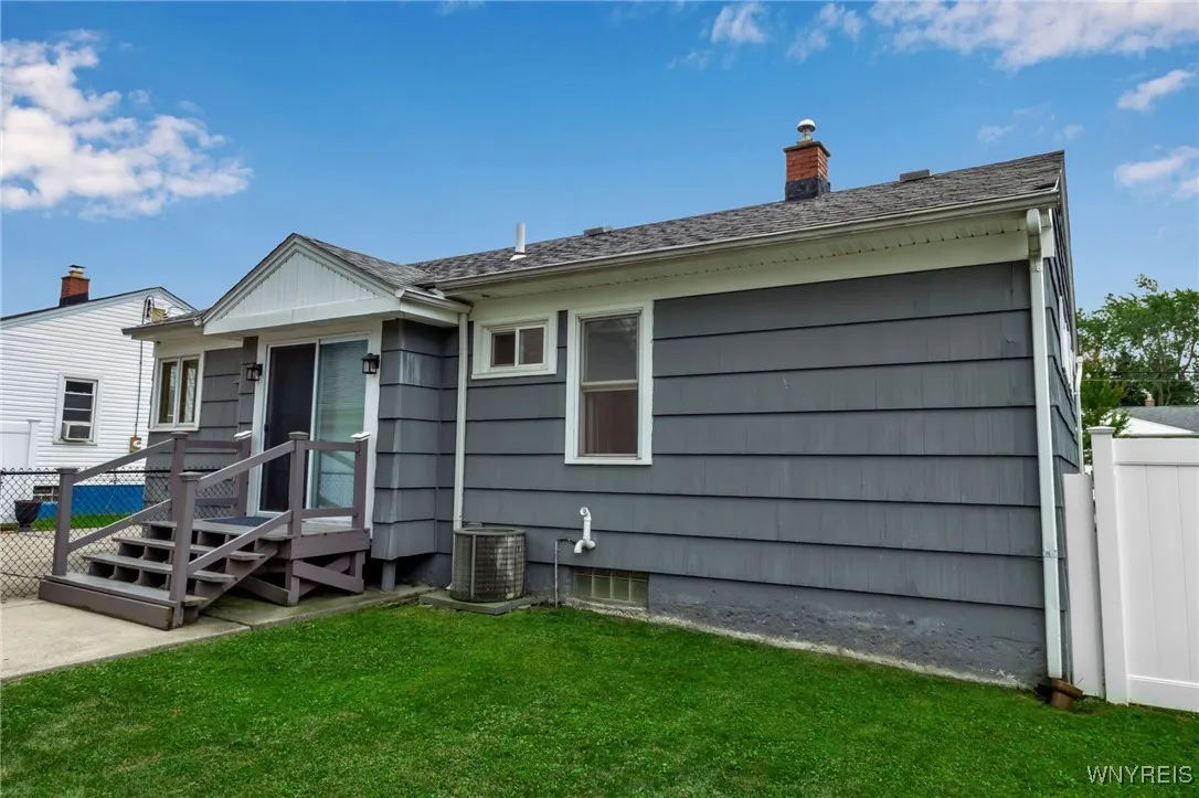 152 Burmon Drive, Orchard Park, New York 14127, Orchard Park, New York 14127, 3 Bedrooms Bedrooms, 5 Rooms Rooms,1 BathroomBathrooms,Residential,For Sale,152 Burmon Drive, Orchard Park, New York 14127,0,B1637932
