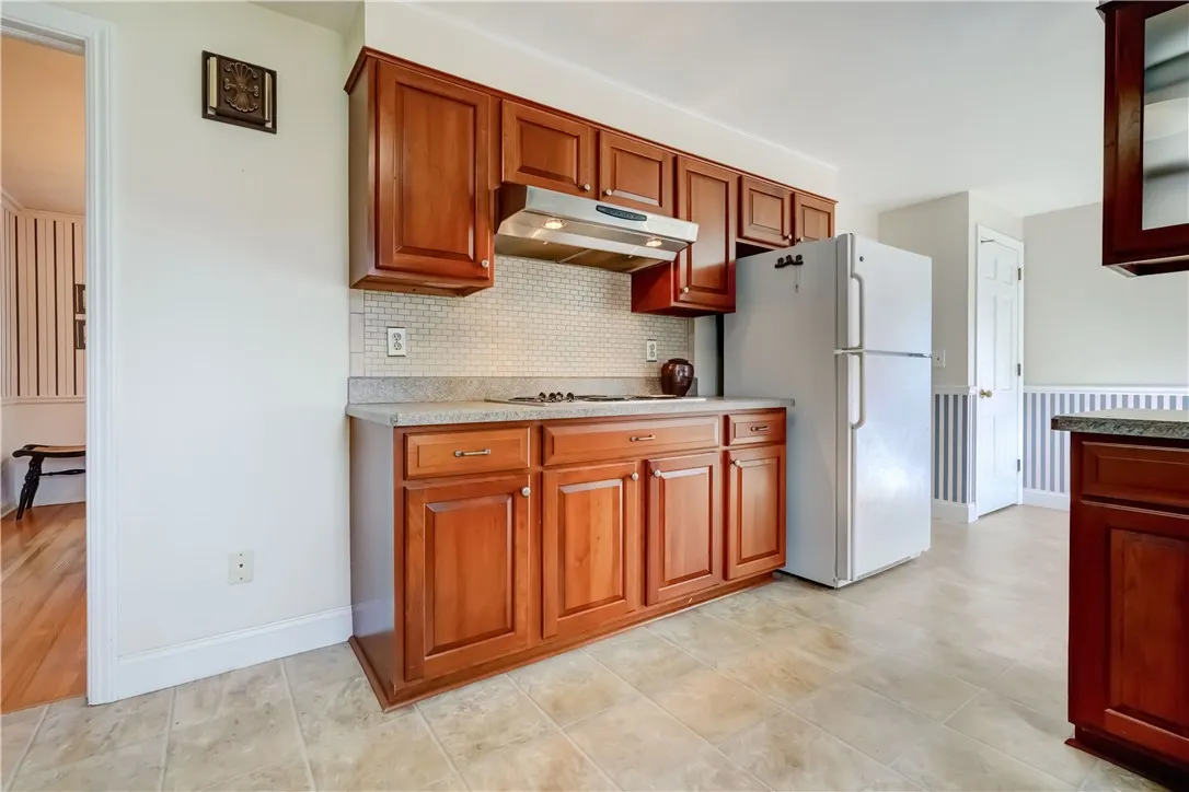 11 Van Cortland Drive, Pittsford, New York 14534, Pittsford, New York 14534, 4 Bedrooms Bedrooms, 8 Rooms Rooms,2 BathroomsBathrooms,Residential,Closed,11 Van Cortland Drive, Pittsford, New York 14534,0,R1625232