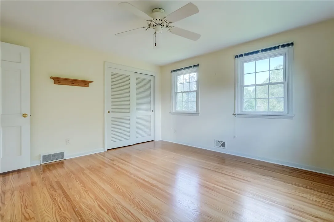 11 Van Cortland Drive, Pittsford, New York 14534, Pittsford, New York 14534, 4 Bedrooms Bedrooms, 8 Rooms Rooms,2 BathroomsBathrooms,Residential,Closed,11 Van Cortland Drive, Pittsford, New York 14534,0,R1625232