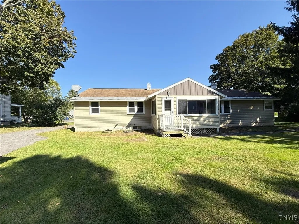 6449 Newport Road, Camillus, New York 13164, Camillus, New York 13164, 3 Bedrooms Bedrooms, 7 Rooms Rooms,1 BathroomBathrooms,Residential,Closed,6449 Newport Road, Camillus, New York 13164,0,S1638070