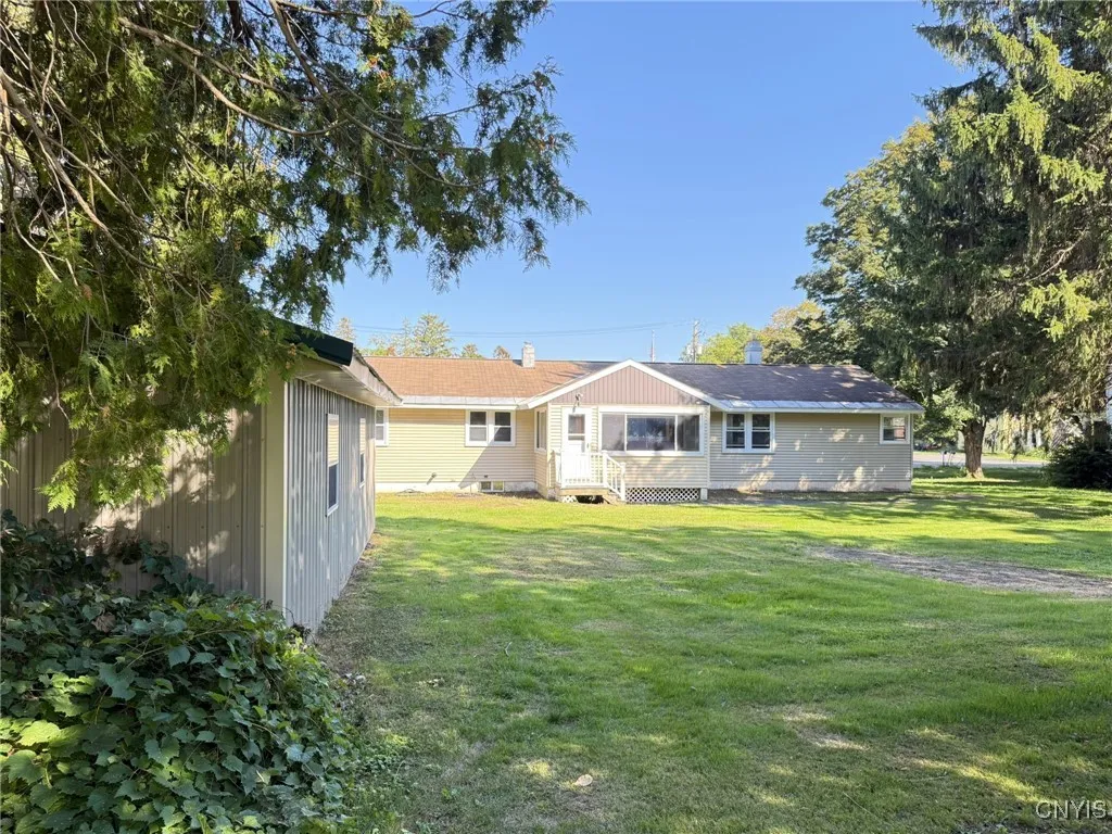6449 Newport Road, Camillus, New York 13164, Camillus, New York 13164, 3 Bedrooms Bedrooms, 7 Rooms Rooms,1 BathroomBathrooms,Residential,Closed,6449 Newport Road, Camillus, New York 13164,0,S1638070