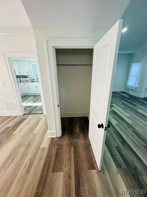 58 Montrose Avenue, Buffalo, New York 14214, Buffalo, New York 14214, 3 Bedrooms Bedrooms, 6 Rooms Rooms,1 BathroomBathrooms,Residential Lease,For Rent,58 Montrose Avenue, Buffalo, New York 14214,0,B1638105