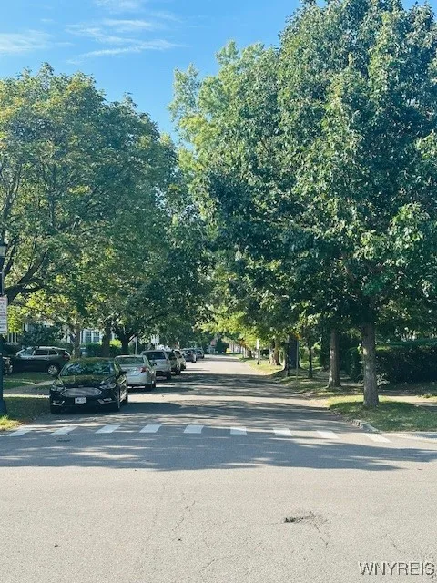 58 Montrose Avenue, Buffalo, New York 14214, Buffalo, New York 14214, 3 Bedrooms Bedrooms, 6 Rooms Rooms,1 BathroomBathrooms,Residential Lease,For Rent,58 Montrose Avenue, Buffalo, New York 14214,0,B1638105