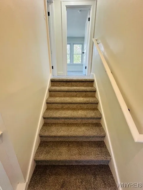 58 Montrose Avenue, Buffalo, New York 14214, Buffalo, New York 14214, 3 Bedrooms Bedrooms, 6 Rooms Rooms,1 BathroomBathrooms,Residential Lease,For Rent,58 Montrose Avenue, Buffalo, New York 14214,0,B1638105