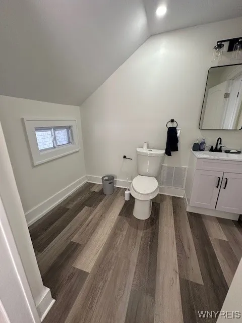 58 Montrose Avenue, Buffalo, New York 14214, Buffalo, New York 14214, 3 Bedrooms Bedrooms, 6 Rooms Rooms,1 BathroomBathrooms,Residential Lease,For Rent,58 Montrose Avenue, Buffalo, New York 14214,0,B1638105